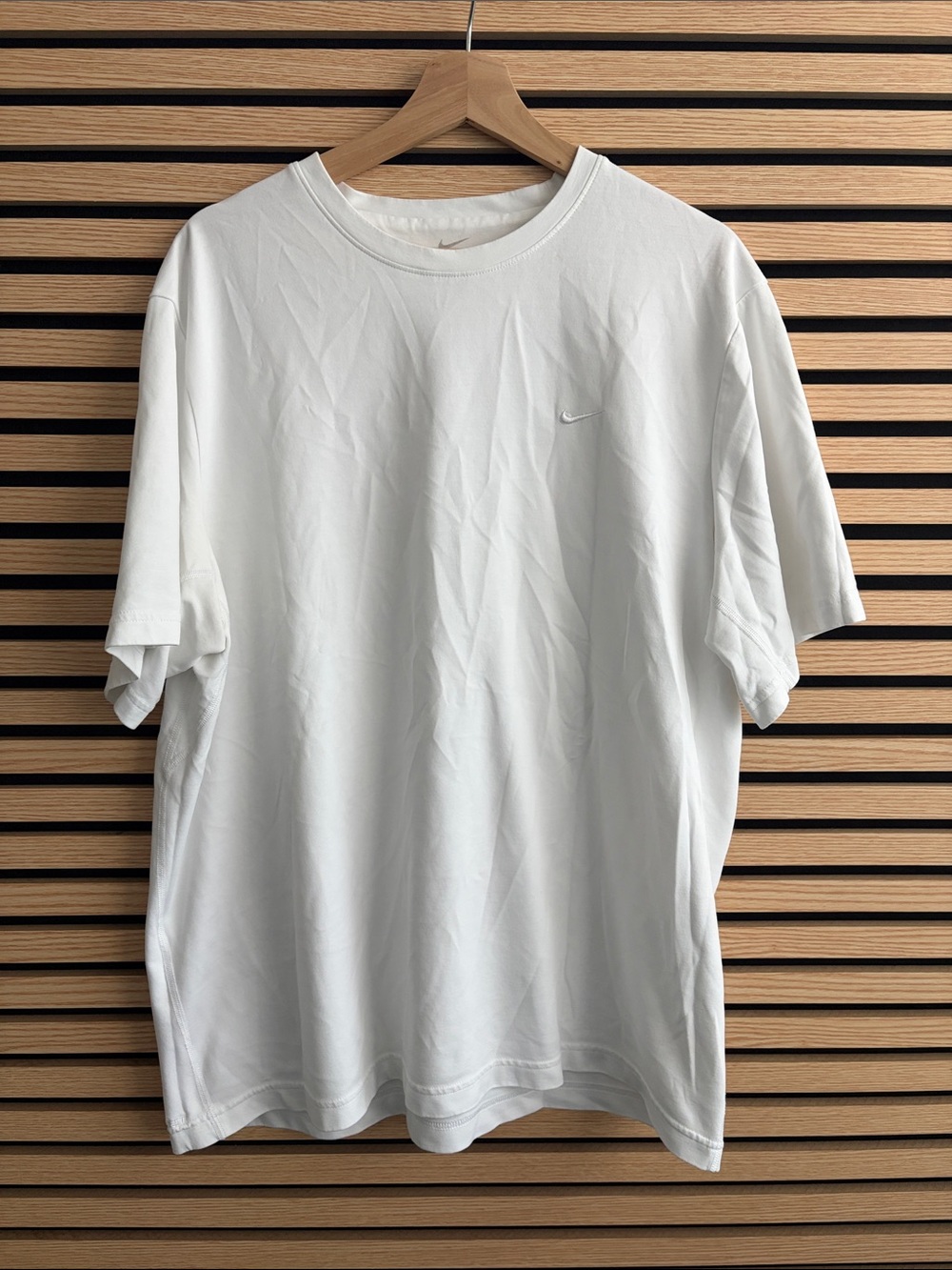 Nike Men’s White Short-Sleeve Crew T-Shirt with Embroidered Swoosh